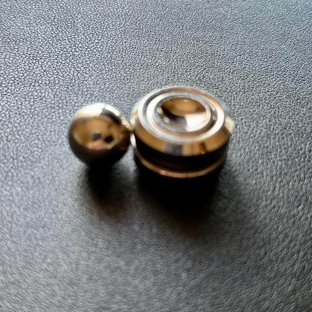 Magnetic Orbit Spinning Ball - Fav Fidgets