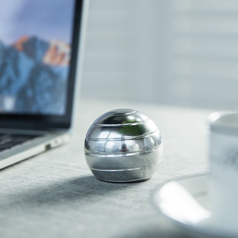 Rotating Desktop Spinning Ball - Fav Fidgets
